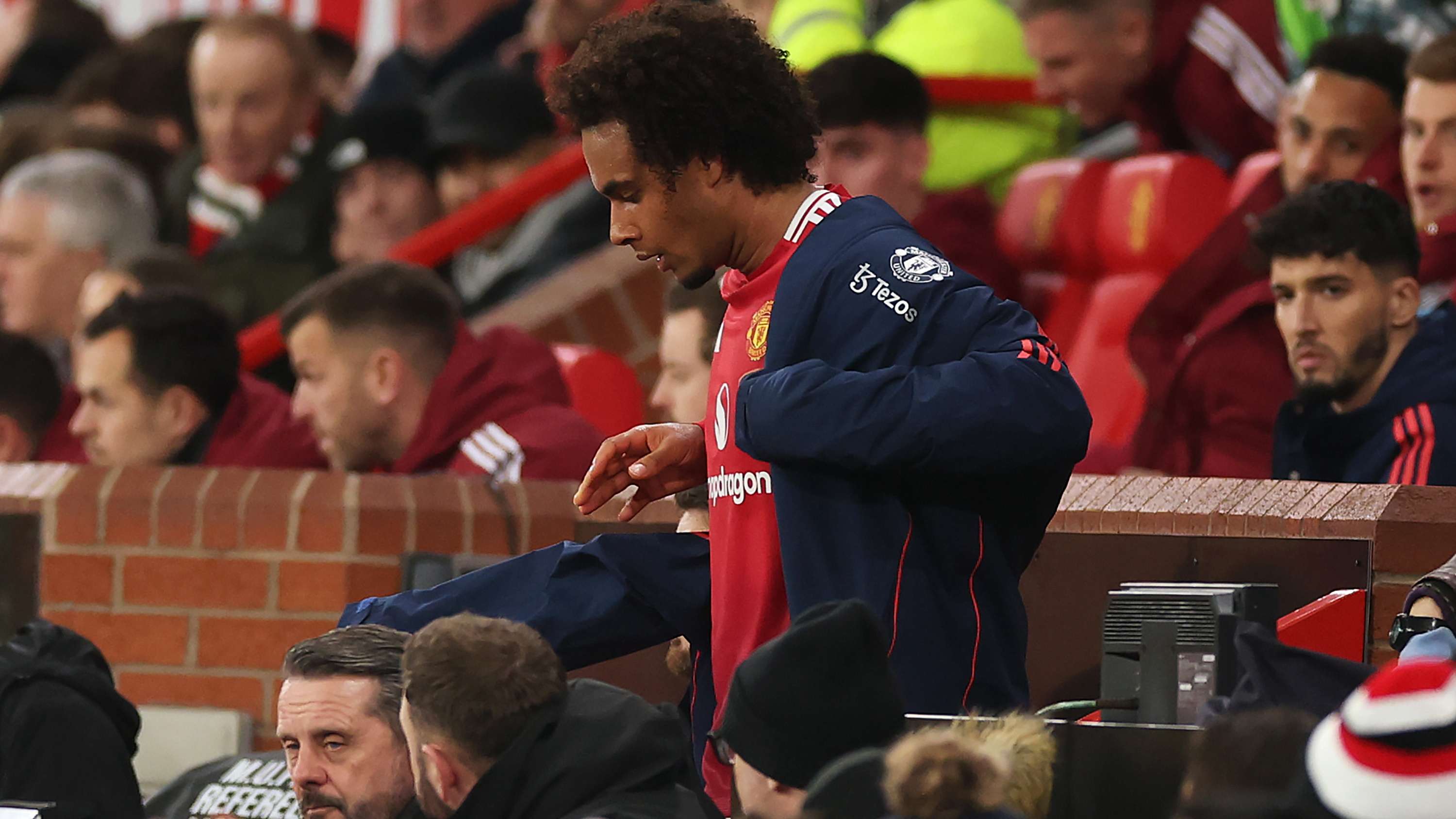 這使得他們 這使得他們