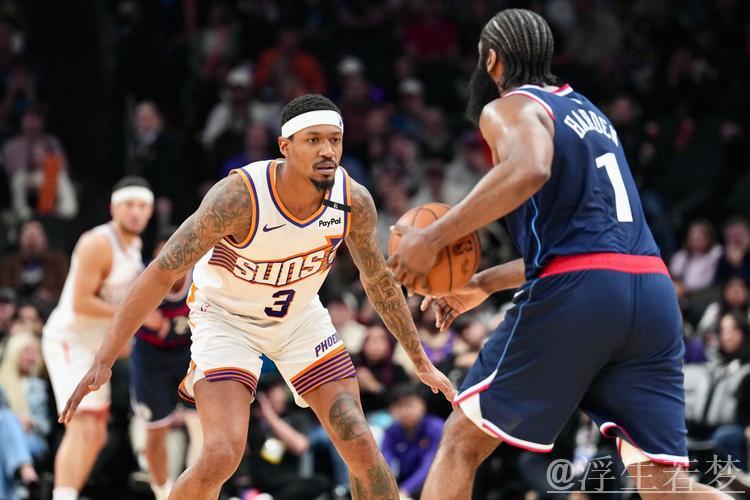 鲍威尔和小凯文波特接连爆发,管理层与泰伦卢责无旁贷 鲍威尔和小凯文波特接连爆发,管理层与泰伦卢责无旁贷