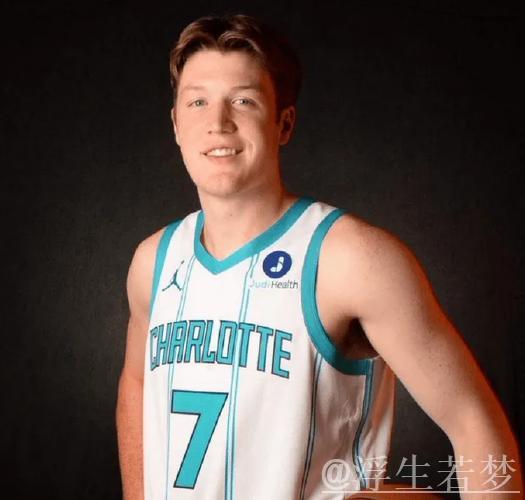 克尼普尔半场砍下17分，三分手感火热命中三记外线